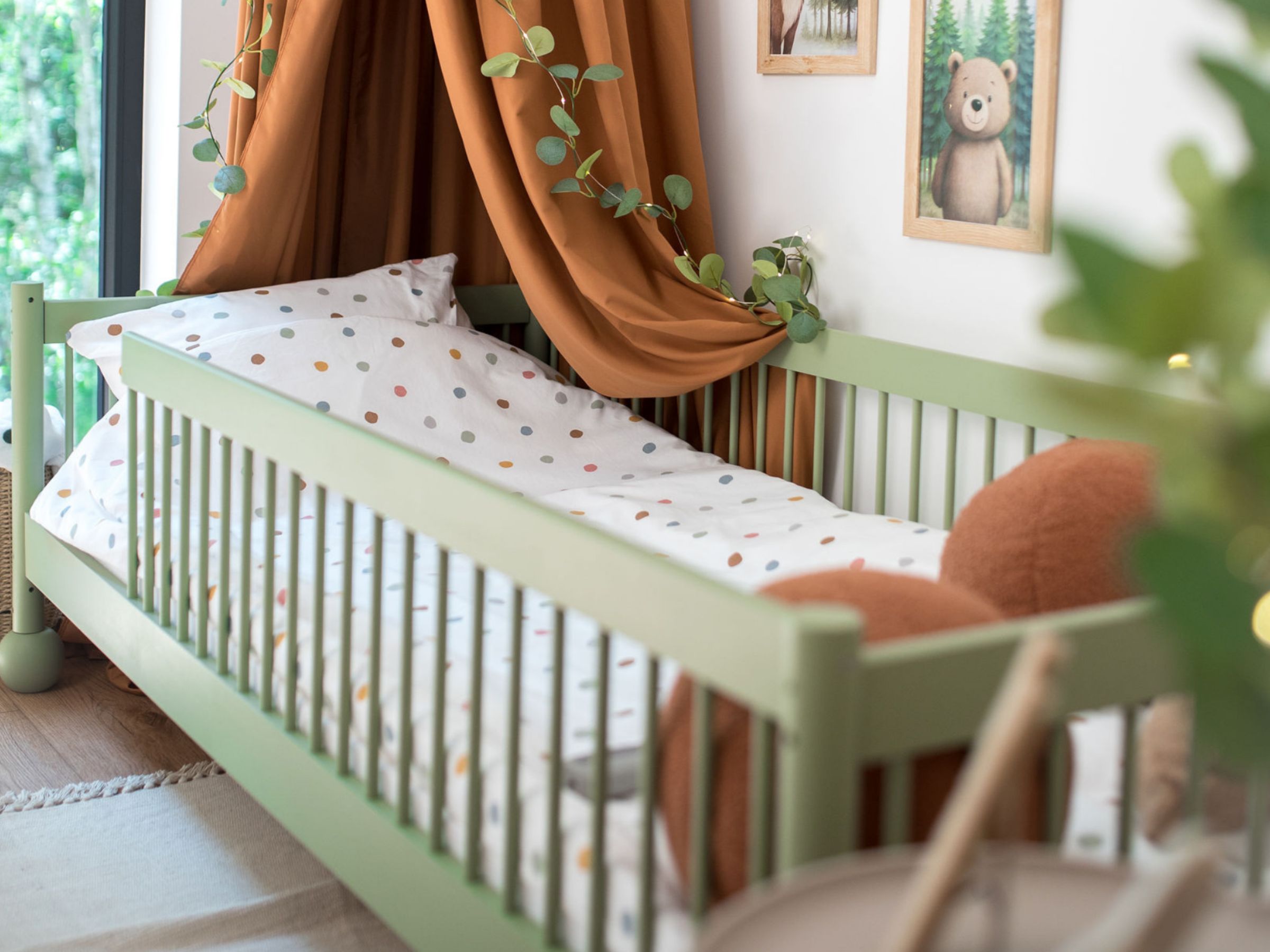 Star Barneseng med Lekegrind 80x180 - Olivengrønn