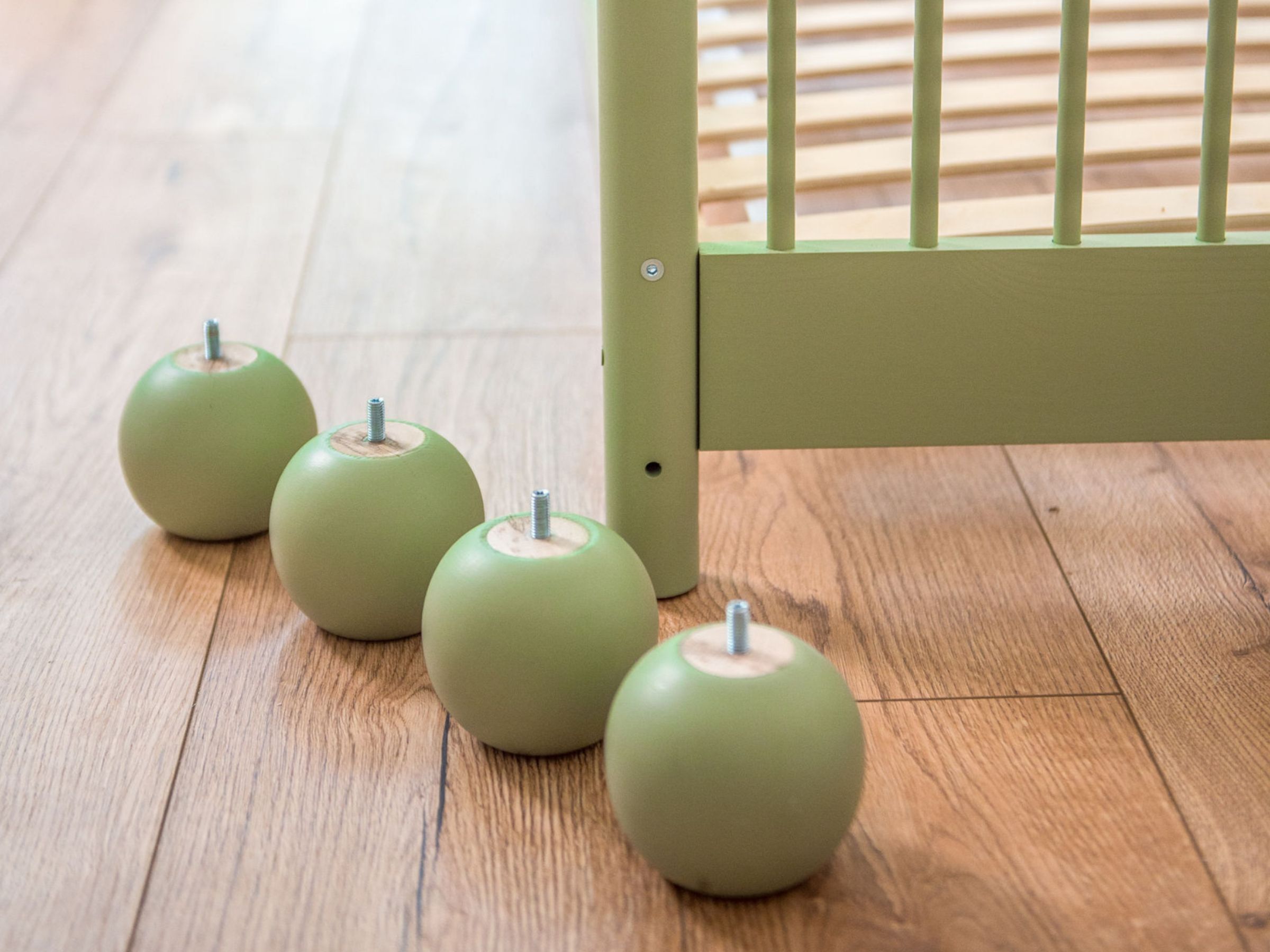 Star Barneseng med Lekegrind 80x180 - Olivengrønn